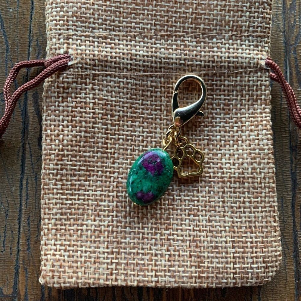 2/20$ Ruby Zoisite Pet Charm Crystal Pet Collar Dog Crystal Collar Charm